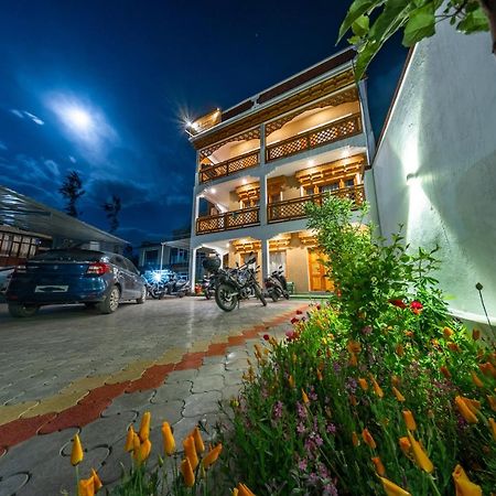 Woosah Hostel Лех Екстериор снимка