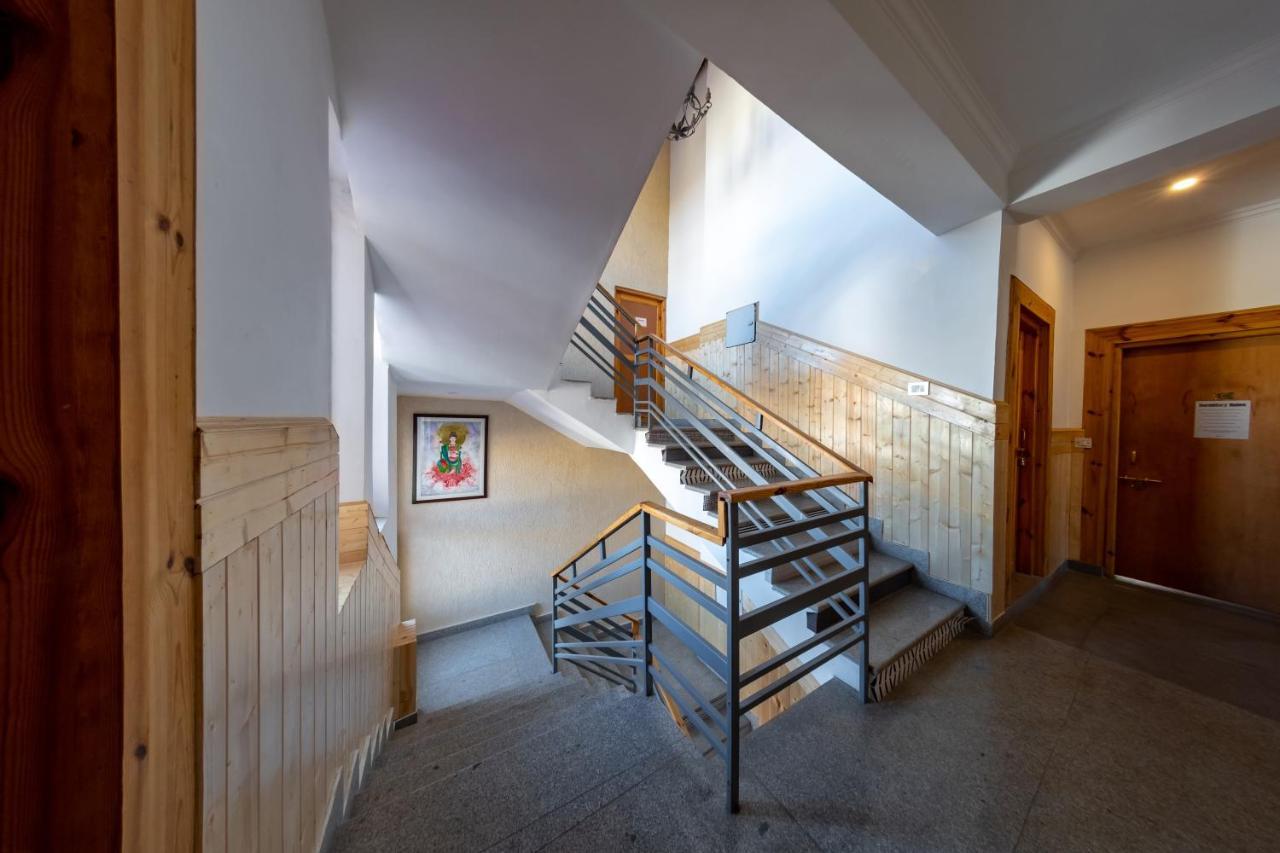 Woosah Hostel Лех Екстериор снимка