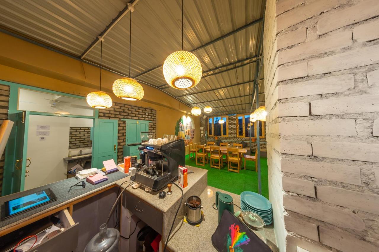 Woosah Hostel Лех Екстериор снимка
