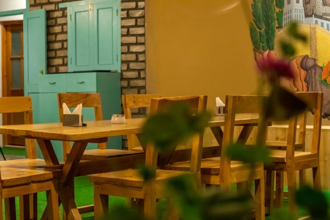 Woosah Hostel Лех Екстериор снимка