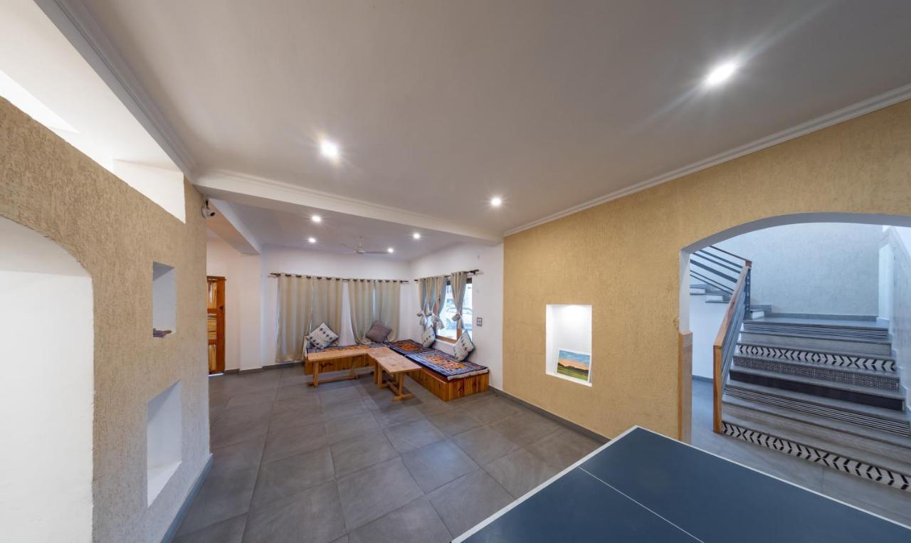 Woosah Hostel Лех Екстериор снимка