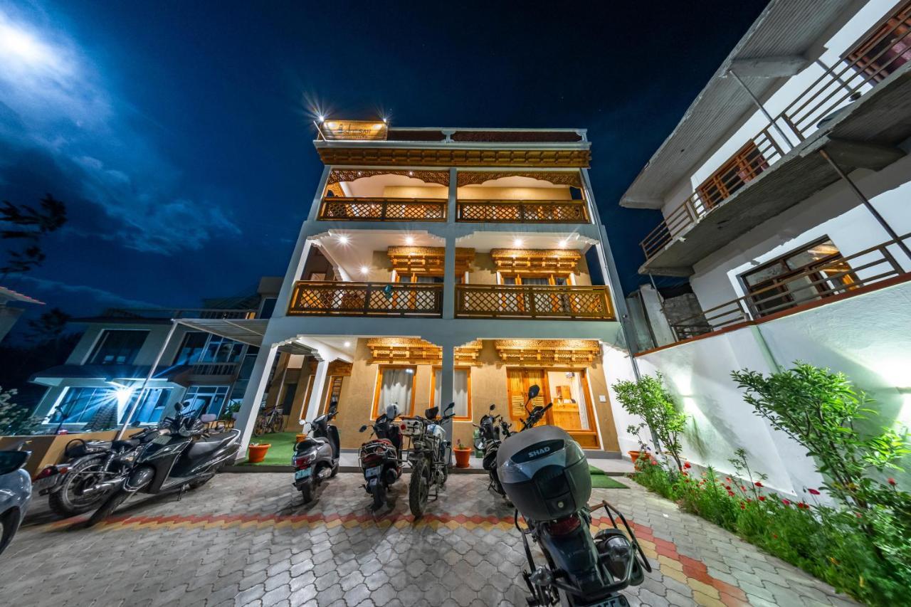 Woosah Hostel Лех Екстериор снимка