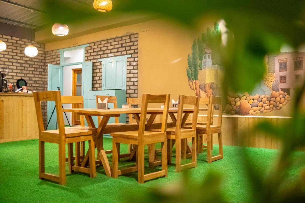Woosah Hostel Лех Екстериор снимка