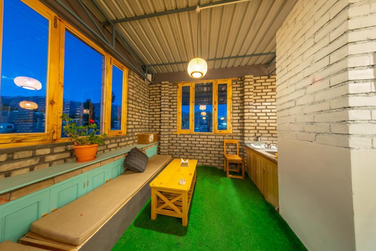 Woosah Hostel Лех Екстериор снимка