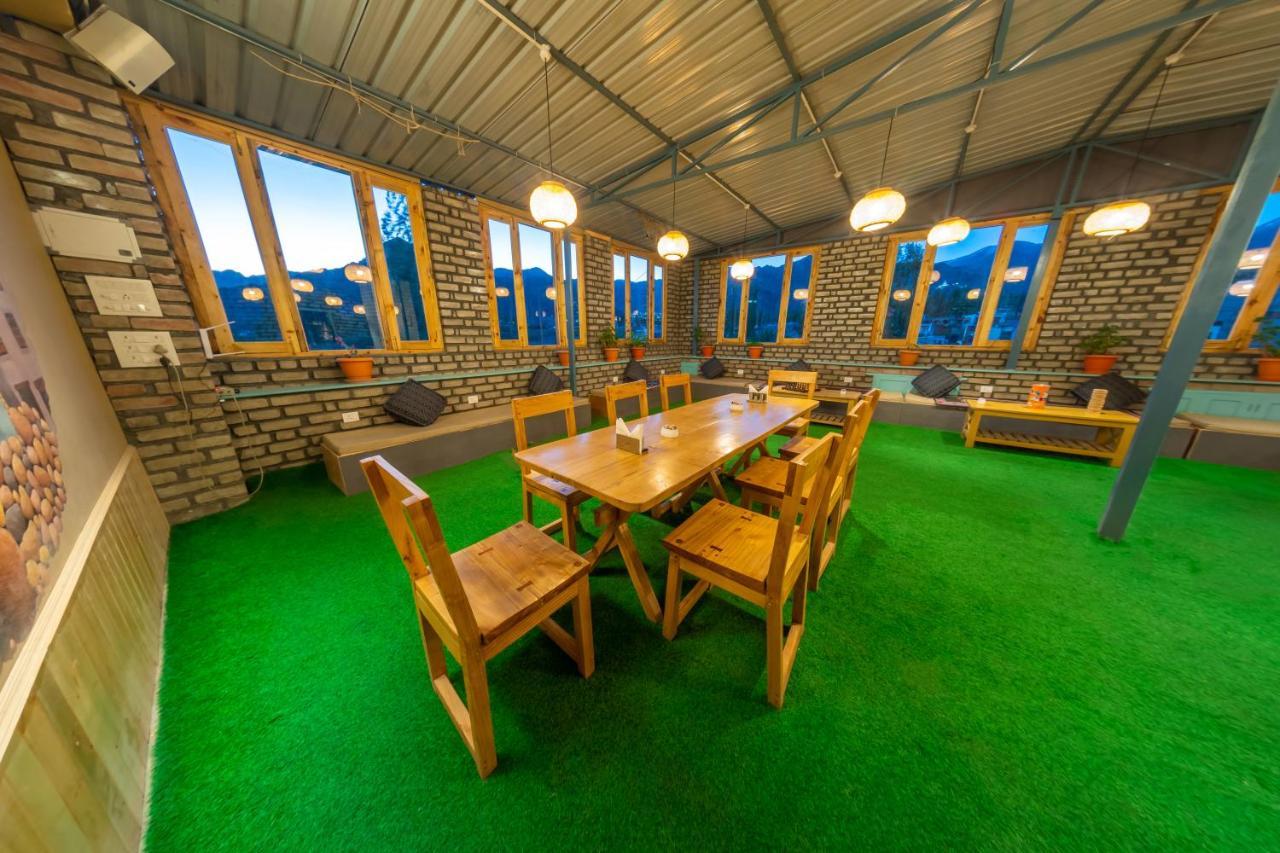 Woosah Hostel Лех Екстериор снимка