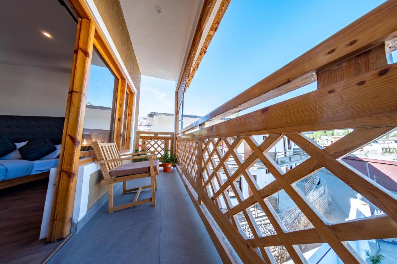 Woosah Hostel Лех Екстериор снимка